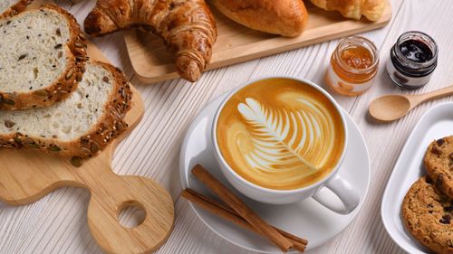 Beyond The Brew: Best Cafes In Darjeeling For Food, Views, And Vibes